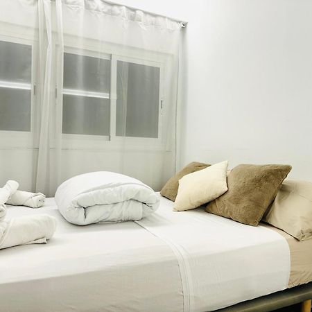Avakian Suite Valencia Exterior foto